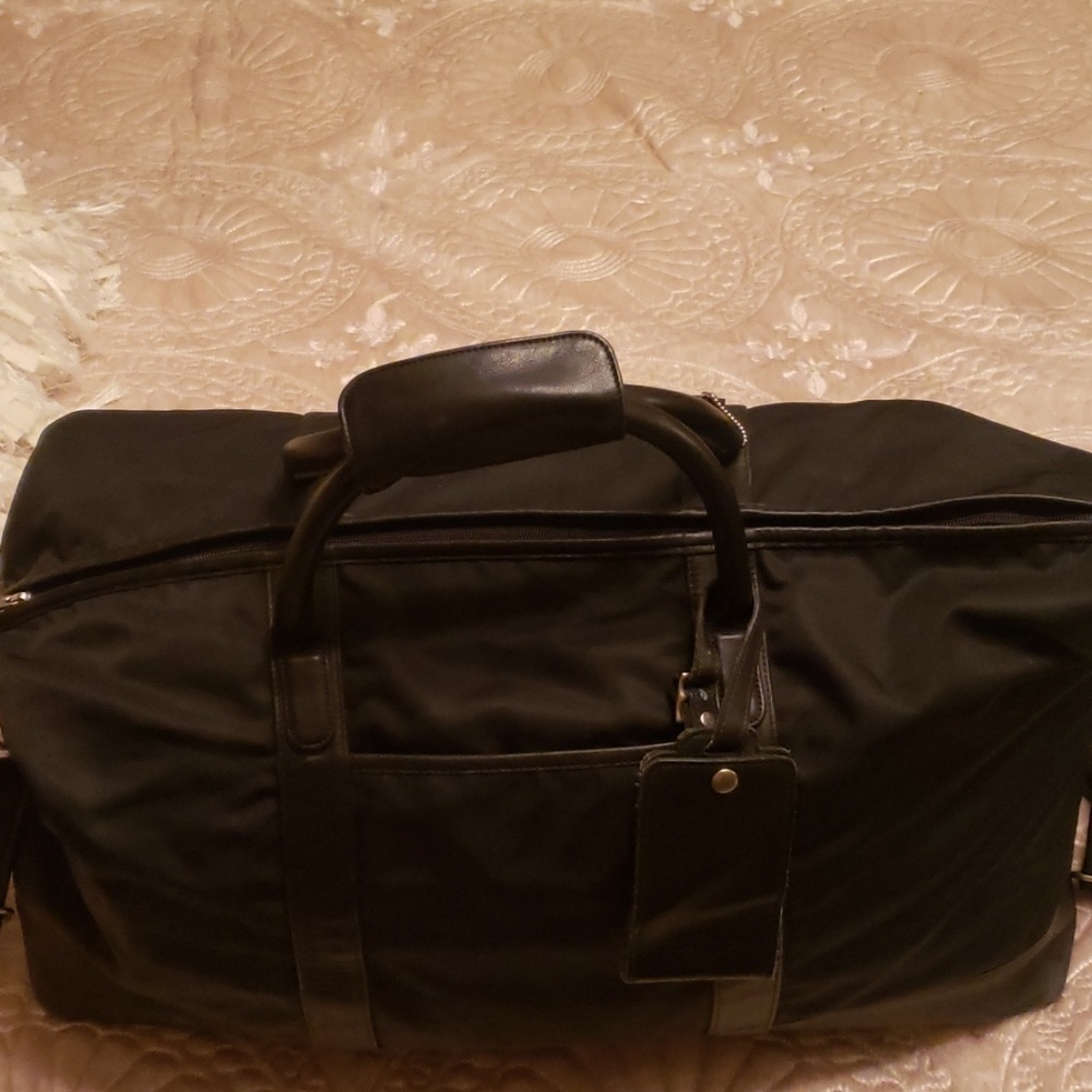 Coach - Picture 3 of 7